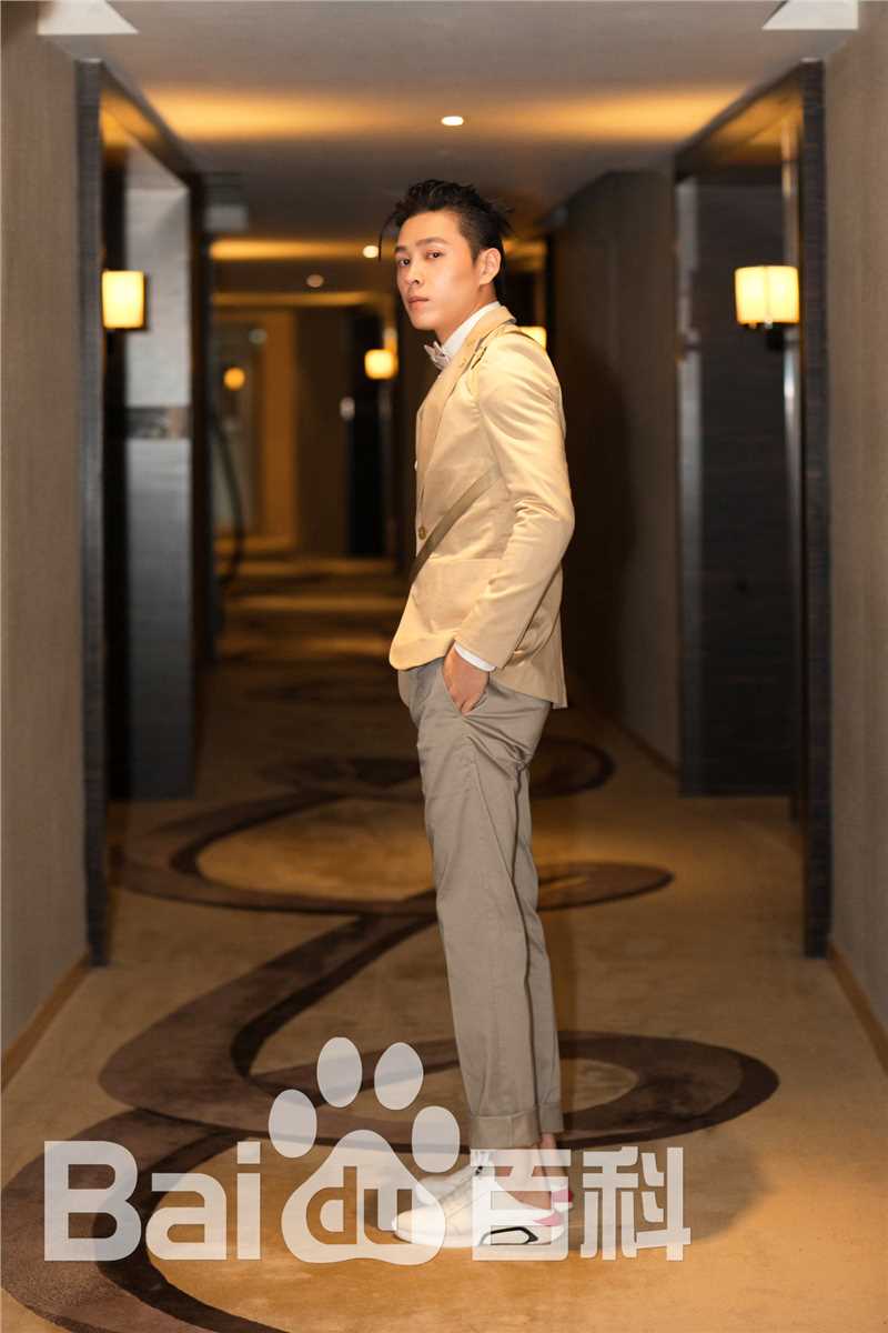 洪尧活动图性感图片壁纸