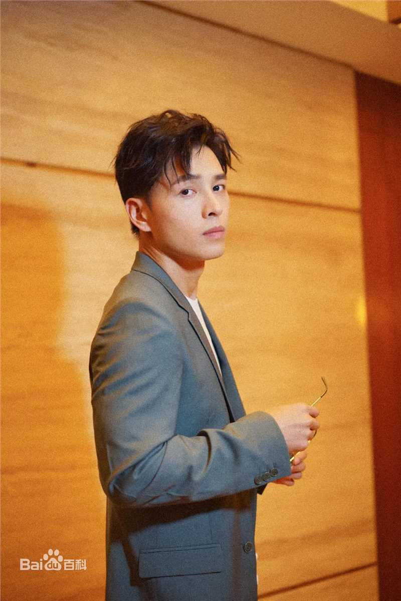 洪尧活动图性感图片壁纸