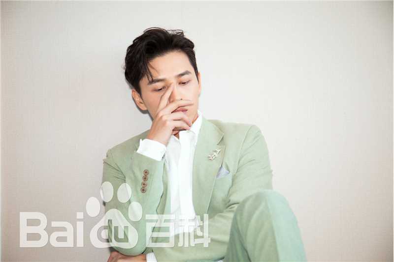 洪尧活动图性感图片壁纸