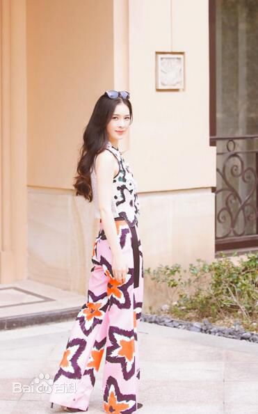 赵樱子(Sarah)街拍图片图集