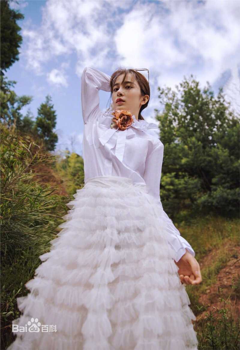 赵樱子(Sarah)最新森系壁纸