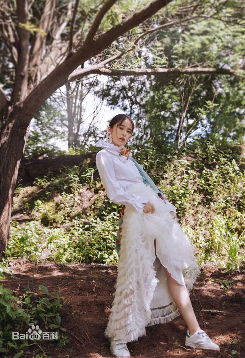 赵樱子(Sarah)最新森系壁纸