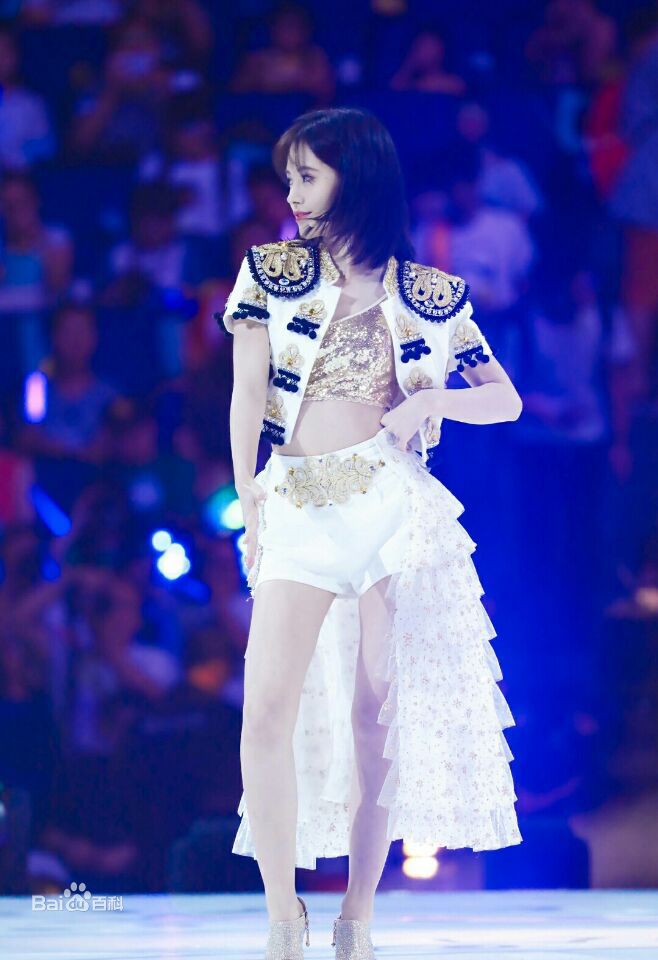 鞠婧祎(kiku)舞台图集前后照片