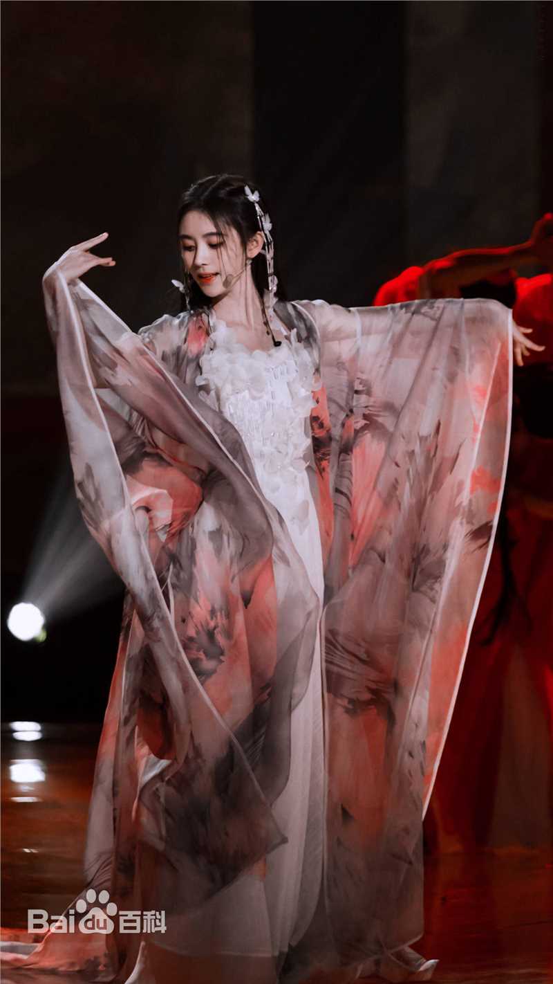 鞠婧祎(kiku)舞台图集前后照片