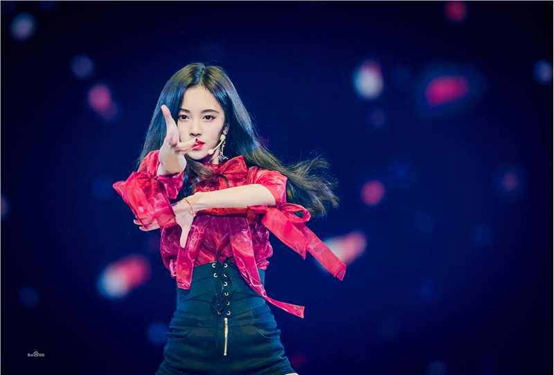 鞠婧祎(kiku)舞台图集前后照片