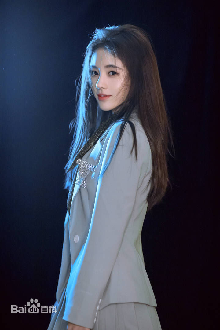 鞠婧祎(kiku)出席活动壁纸壁纸