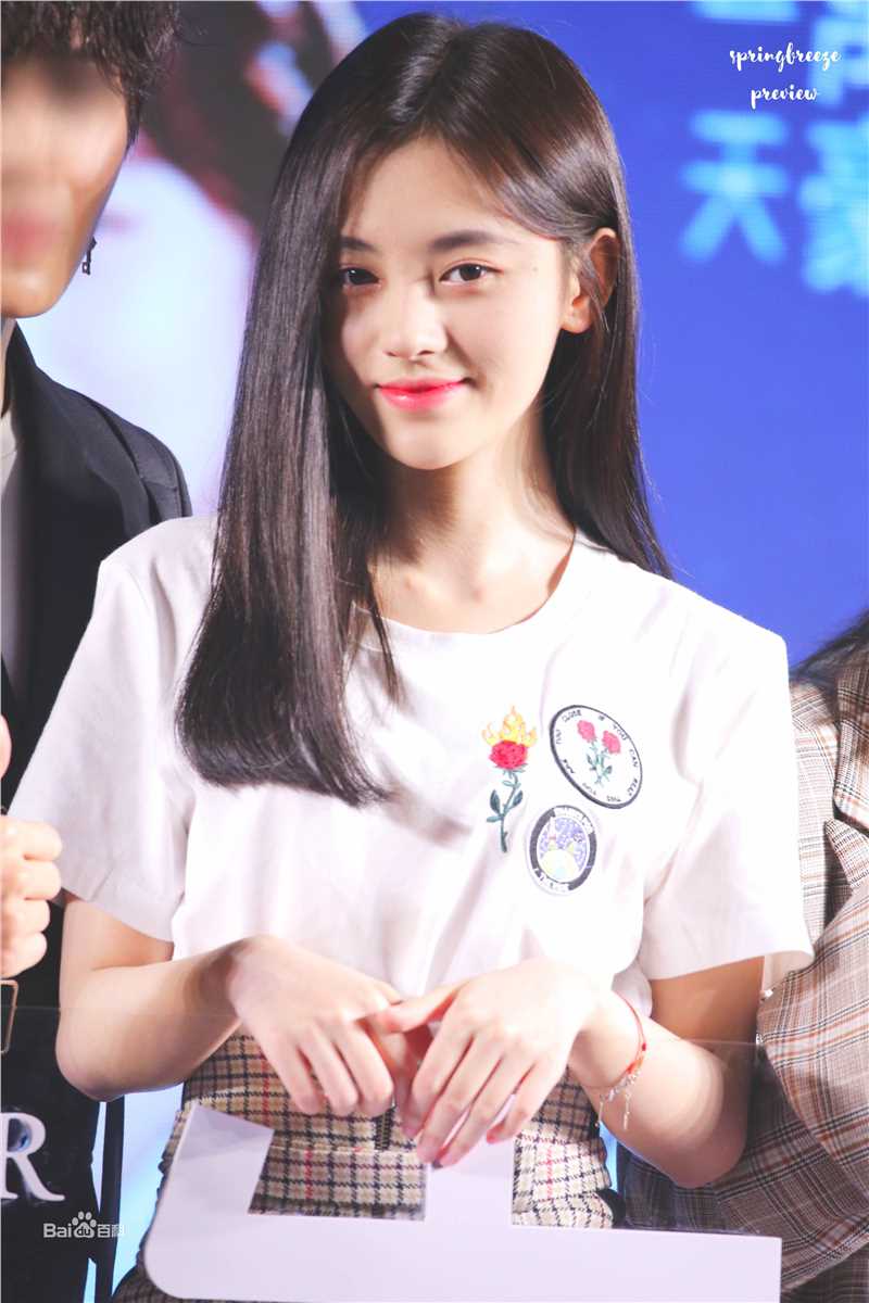 鞠婧祎(kiku)出席活动壁纸壁纸