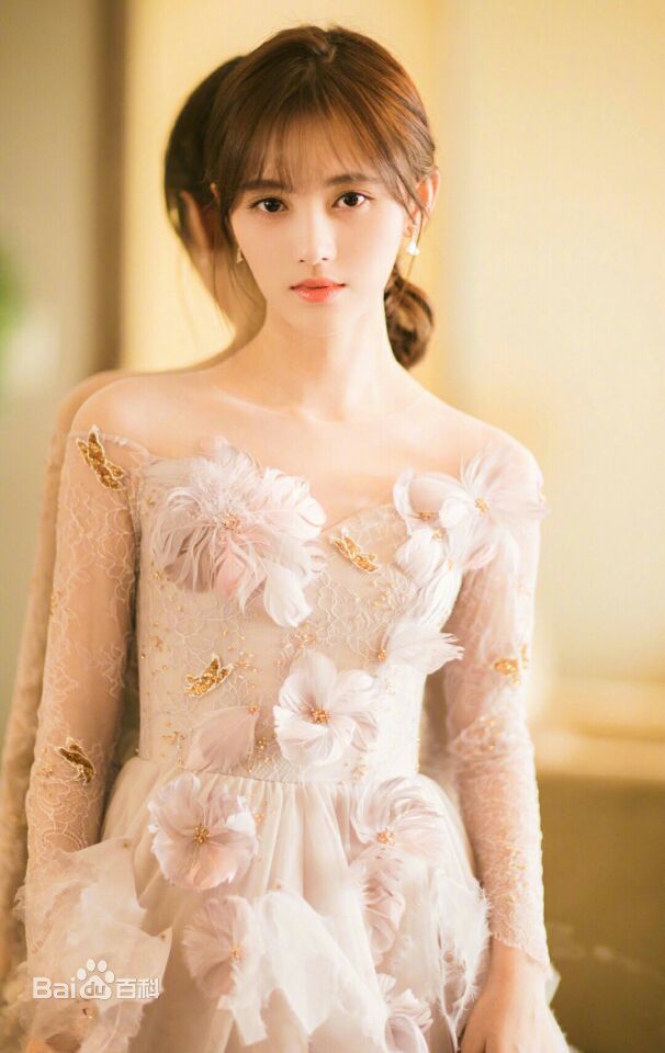 鞠婧祎(kiku)出席活动壁纸壁纸