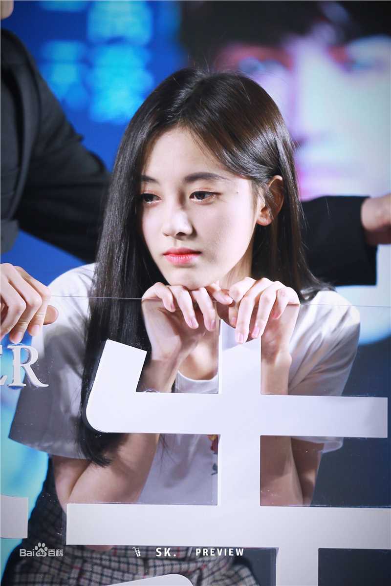 鞠婧祎(kiku)出席活动壁纸壁纸