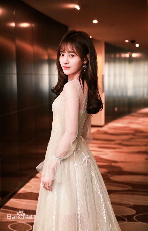 鞠婧祎(kiku)出席活动壁纸壁纸