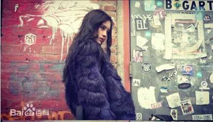 鞠婧祎(kiku)等不到你MV素颜照壁纸