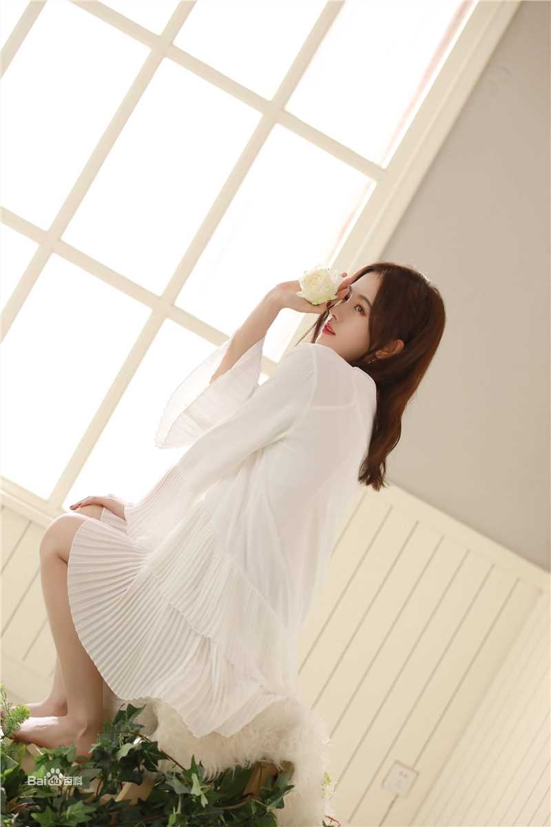 精选鞠婧祎(kiku)在《Don't Touch》MV中的图册