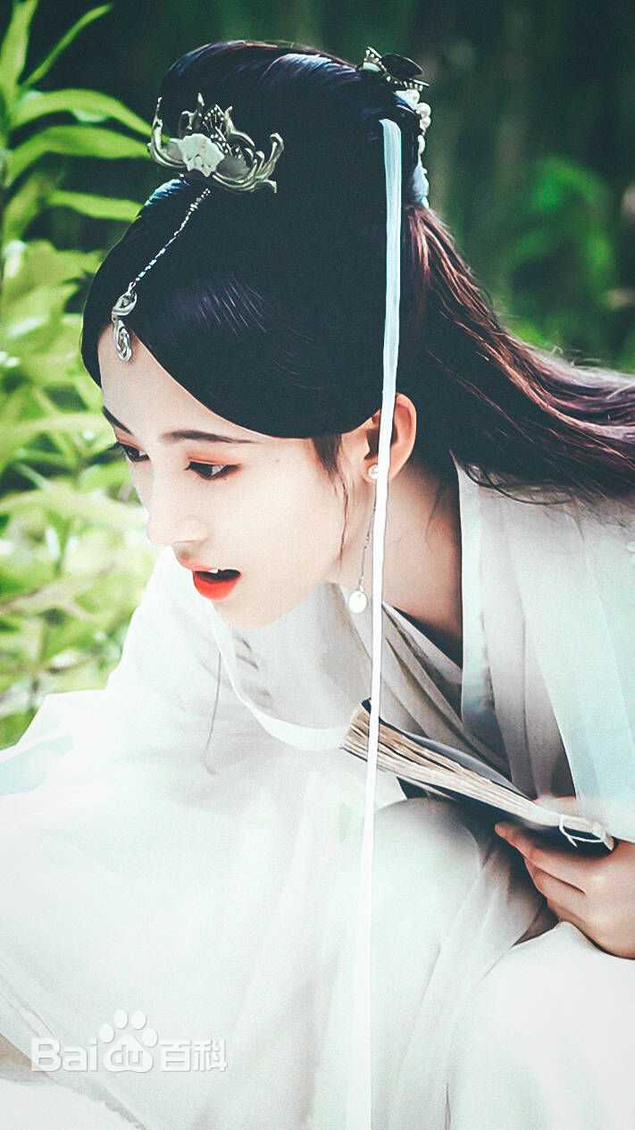 鞠婧祎(kiku)在《新白娘子传奇》白素贞中的