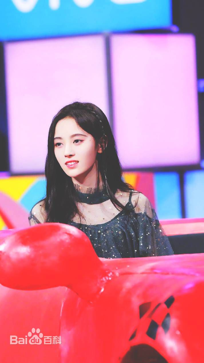 鞠婧祎(kiku)快乐大本营生活照