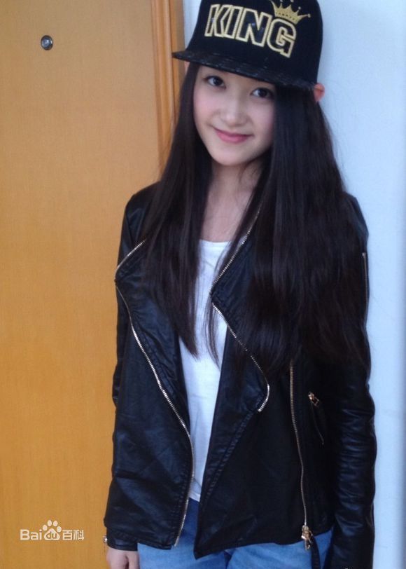 蒋依依(Olivia)照片前后照片