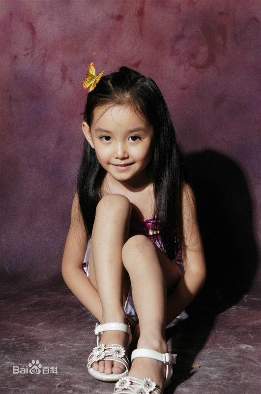 蒋依依(Olivia)照片前后照片