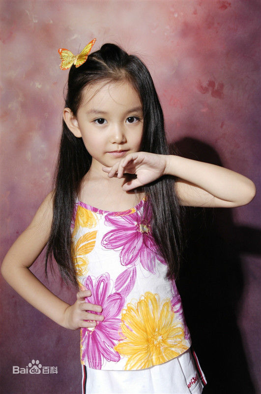 蒋依依(Olivia)照片前后照片