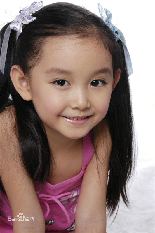 蒋依依(Olivia)照片前后照片