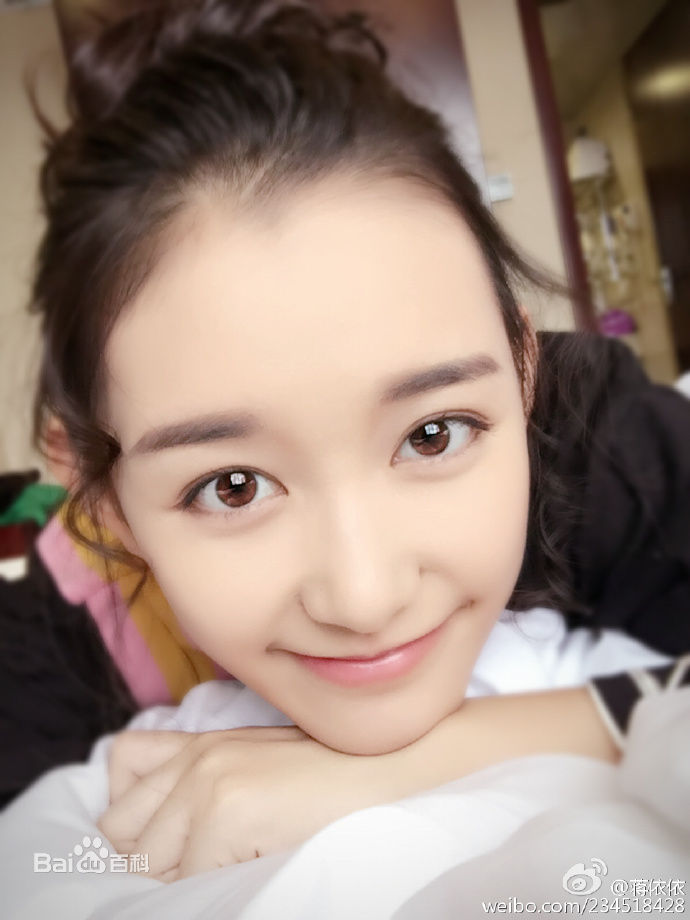 蒋依依(Olivia)生活素颜照相册