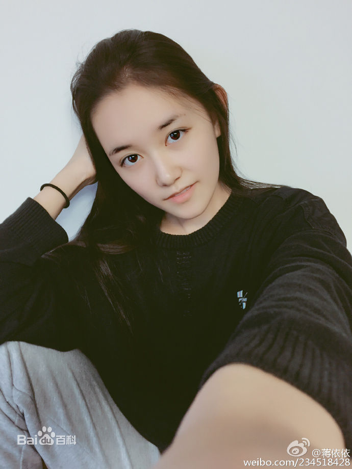 蒋依依(Olivia)生活素颜照相册