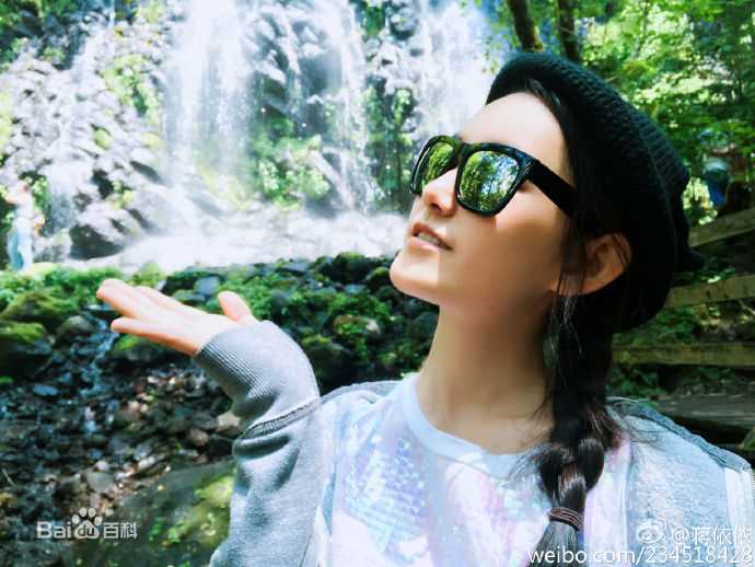 蒋依依(Olivia)生活素颜照相册