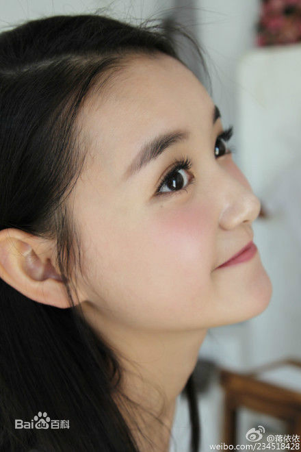 蒋依依(Olivia)生活素颜照相册