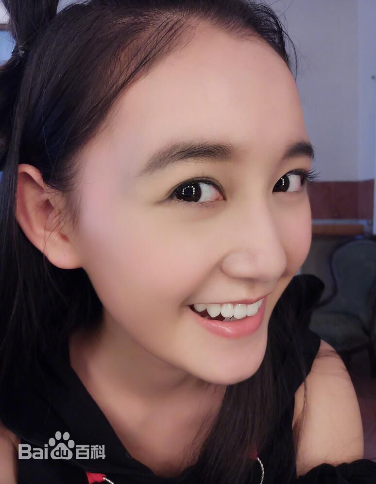 蒋依依(Olivia)生活素颜照相册