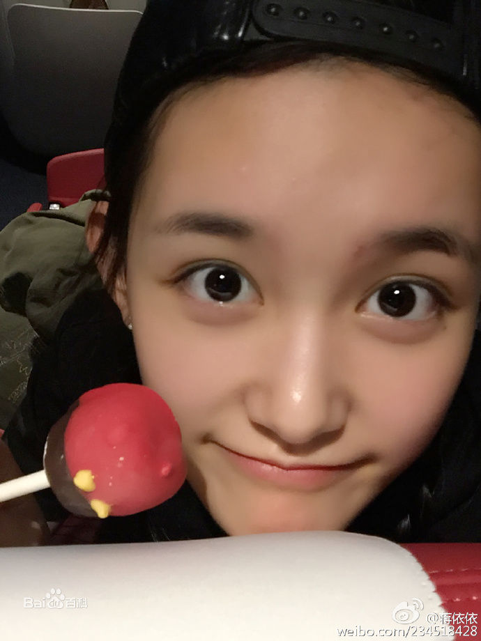 蒋依依(Olivia)生活素颜照相册