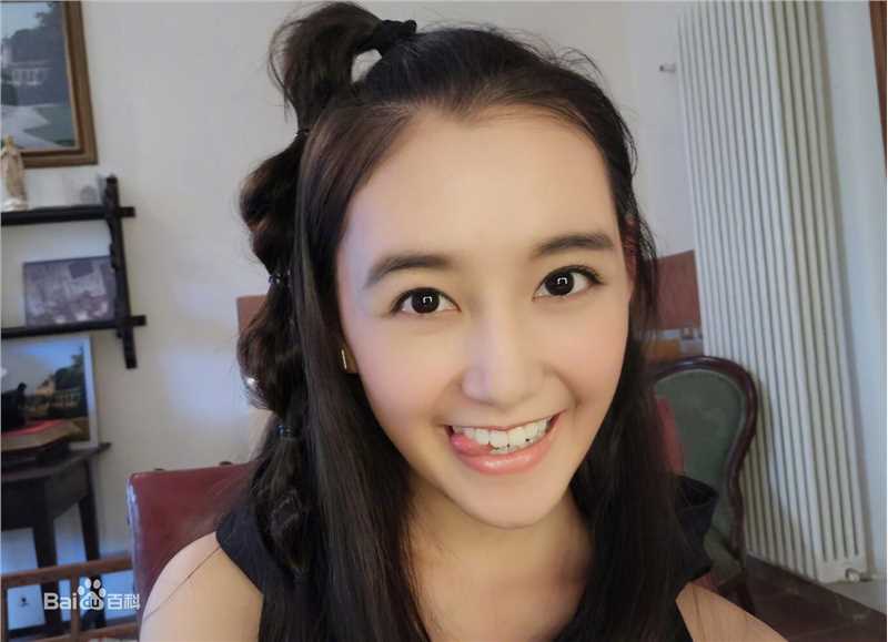 蒋依依(Olivia)生活素颜照相册