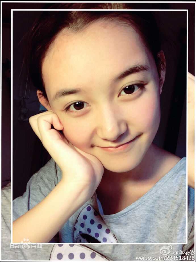 蒋依依(Olivia)生活素颜照相册