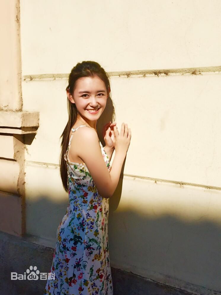 蒋依依(Olivia)生活素颜照相册