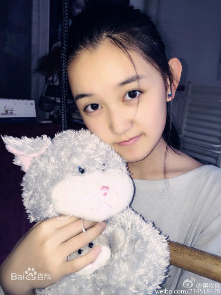 蒋依依(Olivia)生活素颜照相册