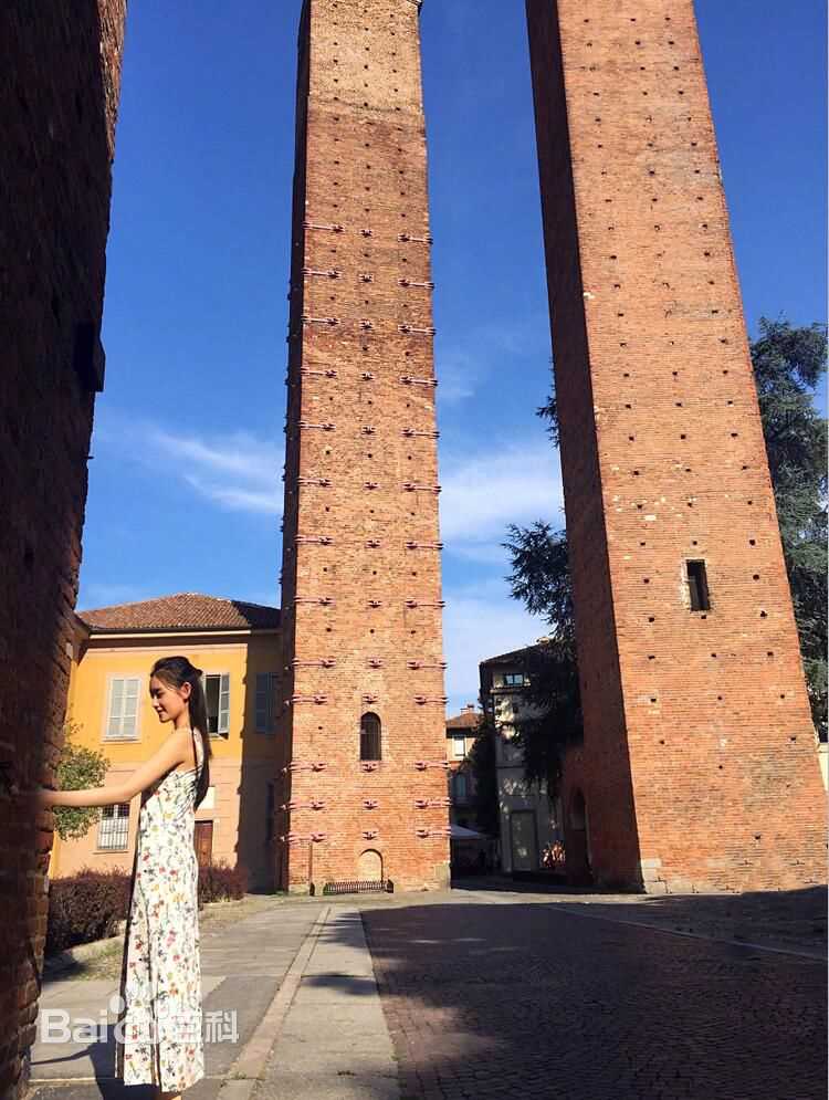 蒋依依(Olivia)生活素颜照相册