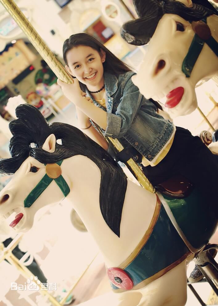 蒋依依(Olivia)生活素颜照相册