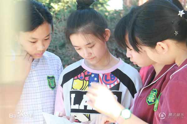 蒋依依(Olivia)参加中考生活照相册