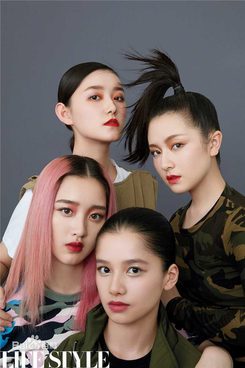 精选蒋依依(Olivia)在《精品购物指南》中的图册