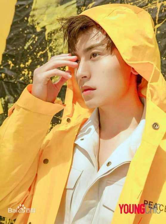 张哲瀚YOUNGCHIC图片图册