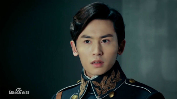 最新张哲瀚在《半妖倾城》明夏中的图集