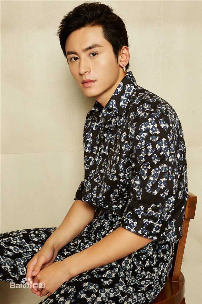 高清张哲瀚图片