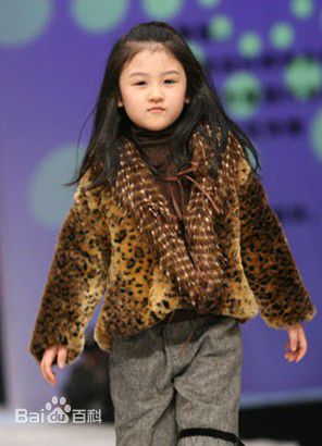 陆子艺(IVY、Lu)T台照片壁纸壁纸