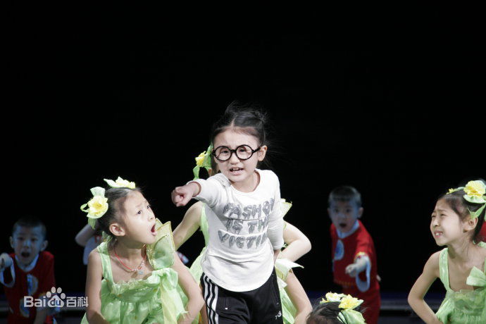 陆子艺(IVY、Lu)活动照片性感图片图集