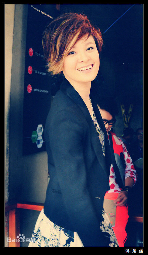 陈思斯思斯最近照片壁纸壁纸