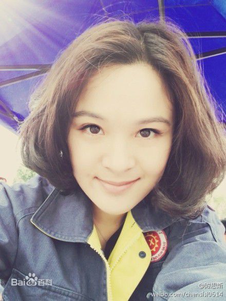 陈思斯思斯最近照片壁纸壁纸