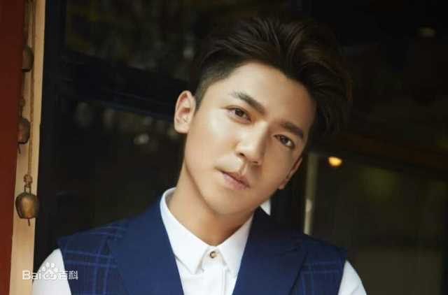 最优质何育骏(Bosco Ho)生活照