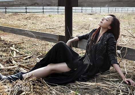 朱虹外景图生活照相册