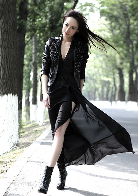 朱虹外景图生活照相册