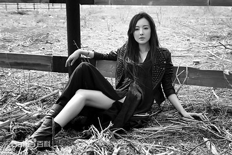 朱虹外景图生活照相册