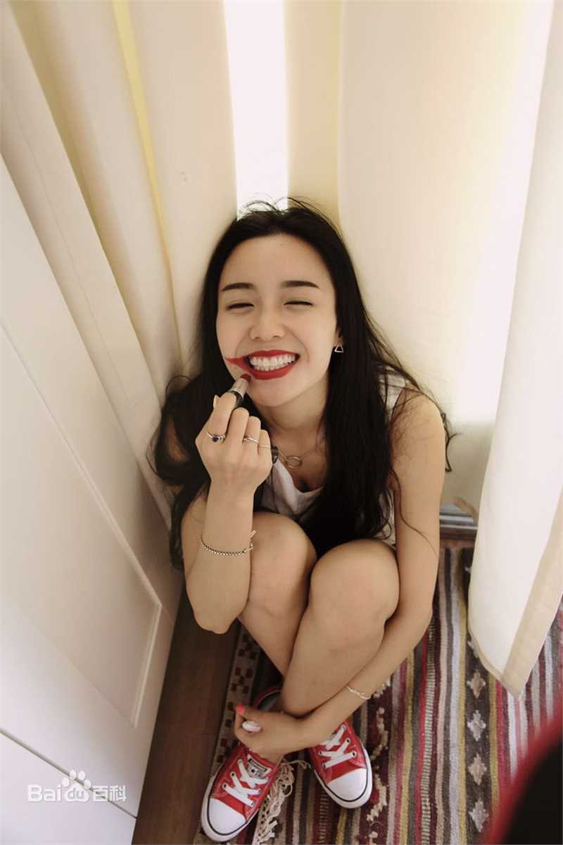 雷天个人照片壁纸壁纸