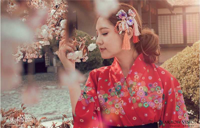 于芷晴(MINI)和服生活照