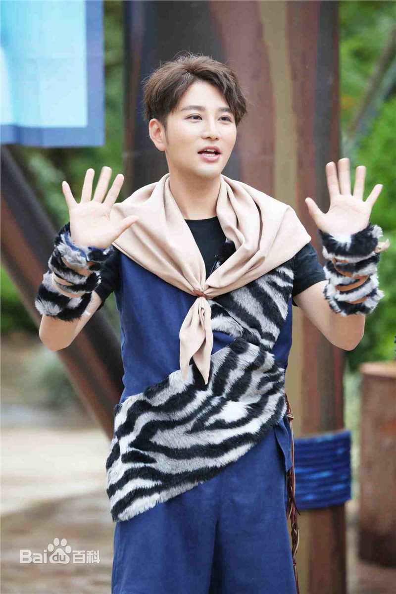 高清蔡俊涛在《了不起的兽人族》中的图集